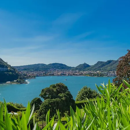 Infinity By Rent Vila Como