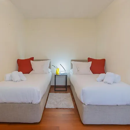 Infinity By Rent Como