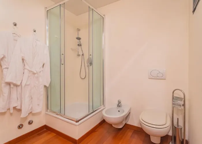 Infinity By Rent Комо